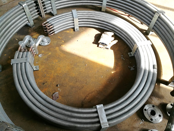 春陽(yáng) - 坦水電站油冷卻器-上導(dǎo)、下導(dǎo)